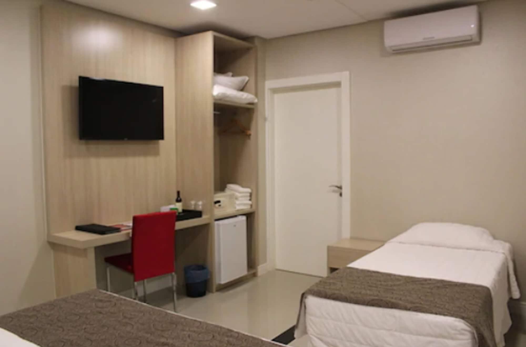 Chapecó Holiday & Business Hotel - Em Frente Ao Centro De Eventos E Arena Conda מראה חיצוני תמונה