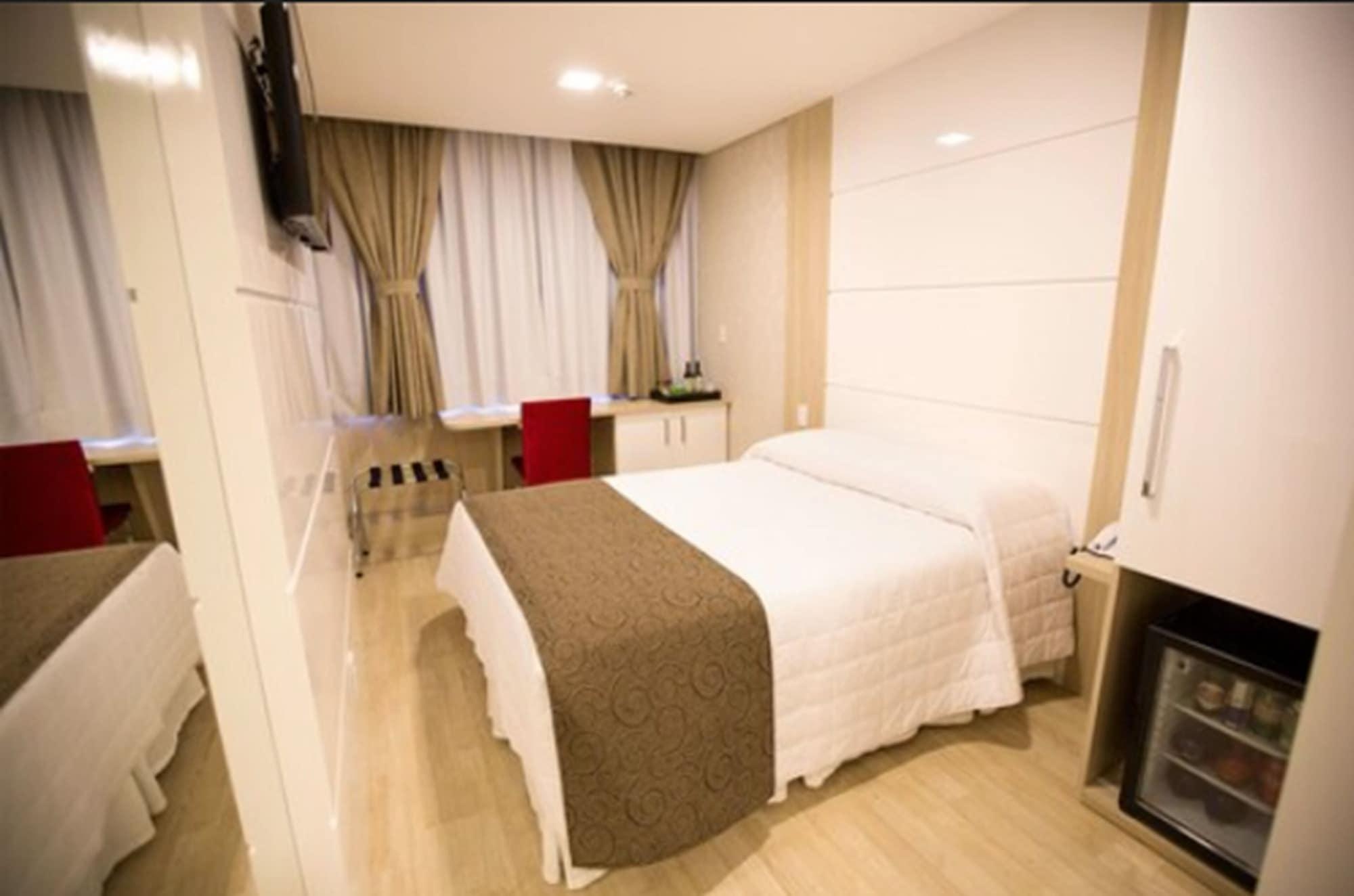 Chapecó Holiday & Business Hotel - Em Frente Ao Centro De Eventos E Arena Conda מראה חיצוני תמונה