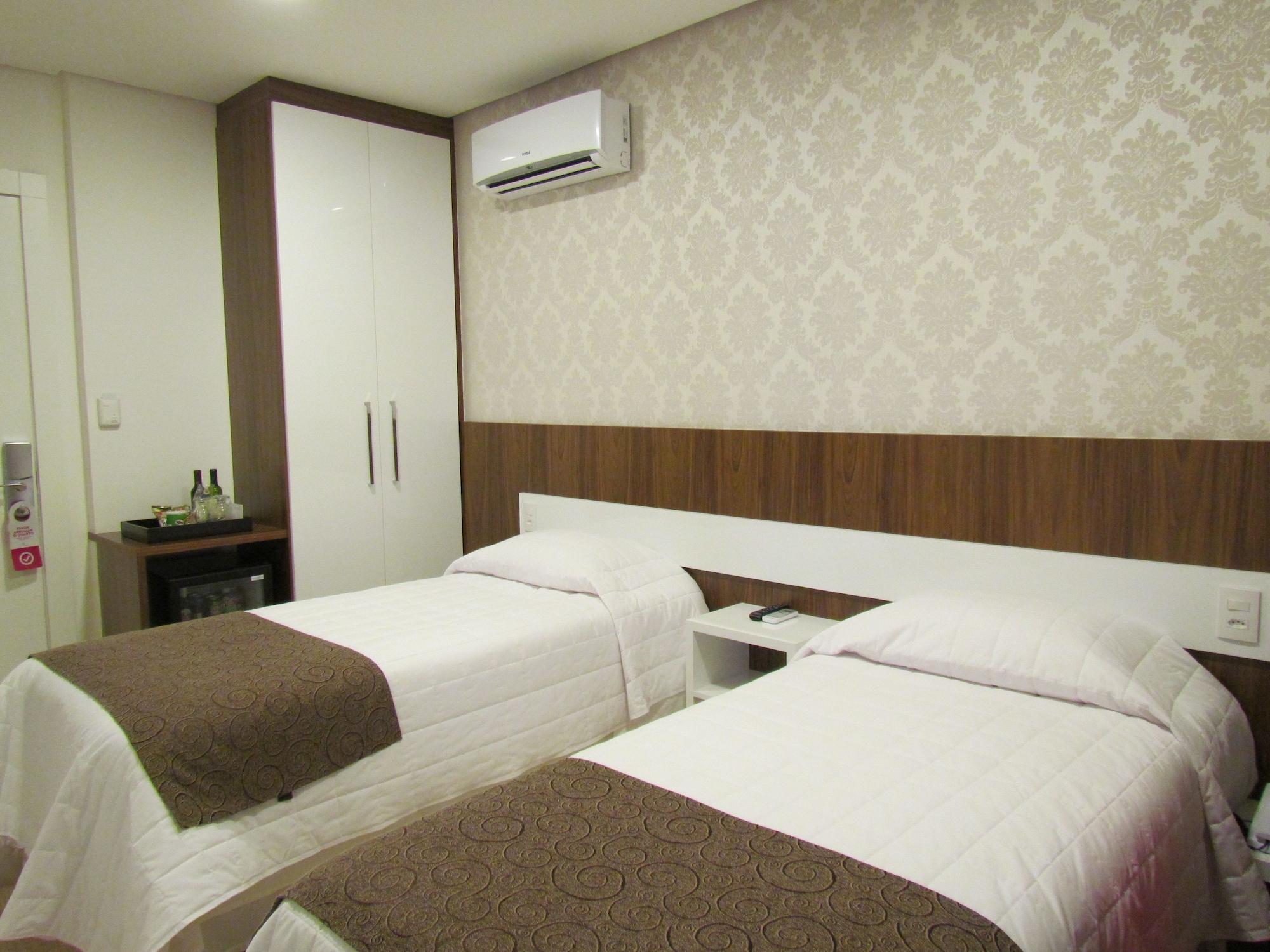 Chapecó Holiday & Business Hotel - Em Frente Ao Centro De Eventos E Arena Conda מראה חיצוני תמונה