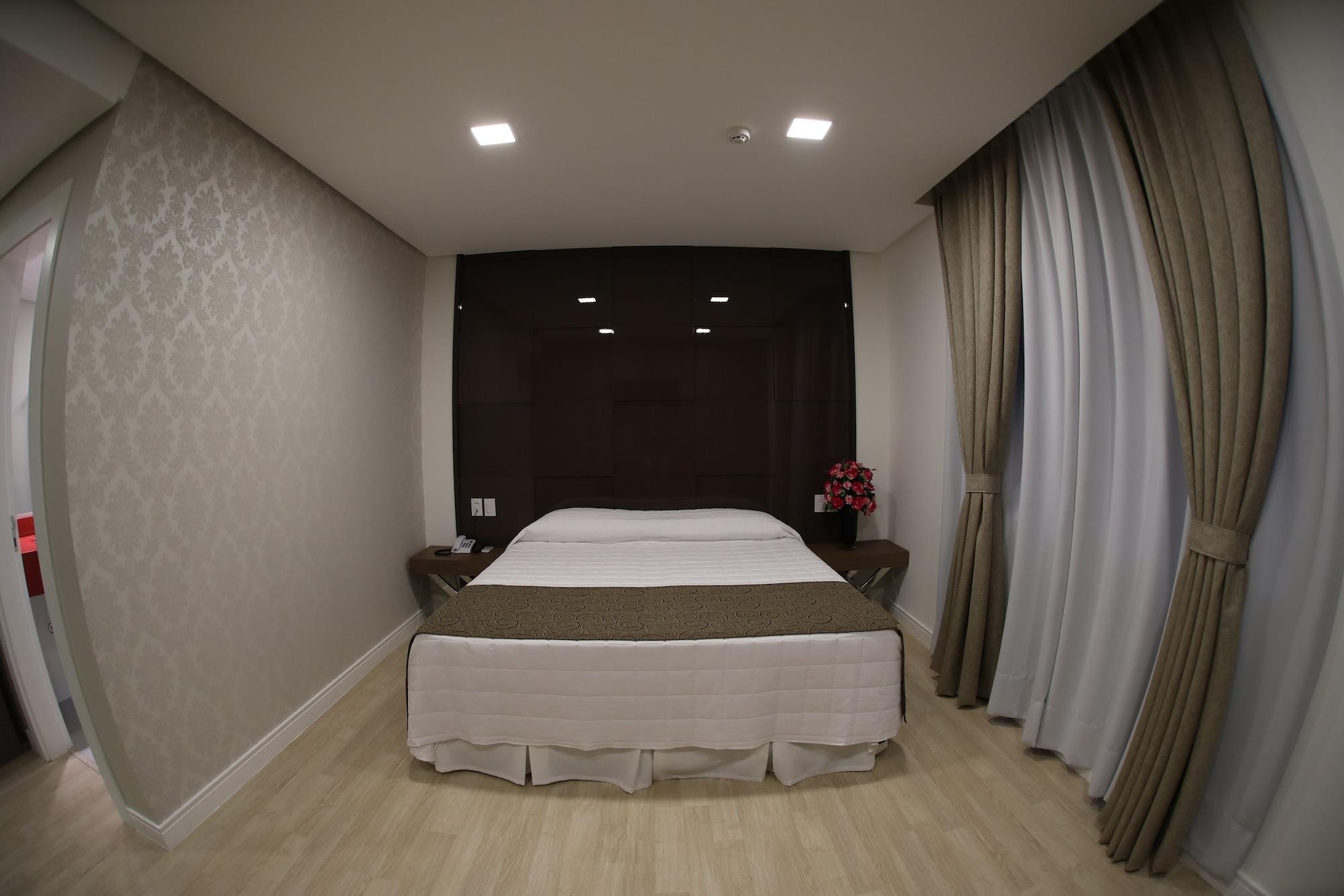 Chapecó Holiday & Business Hotel - Em Frente Ao Centro De Eventos E Arena Conda מראה חיצוני תמונה