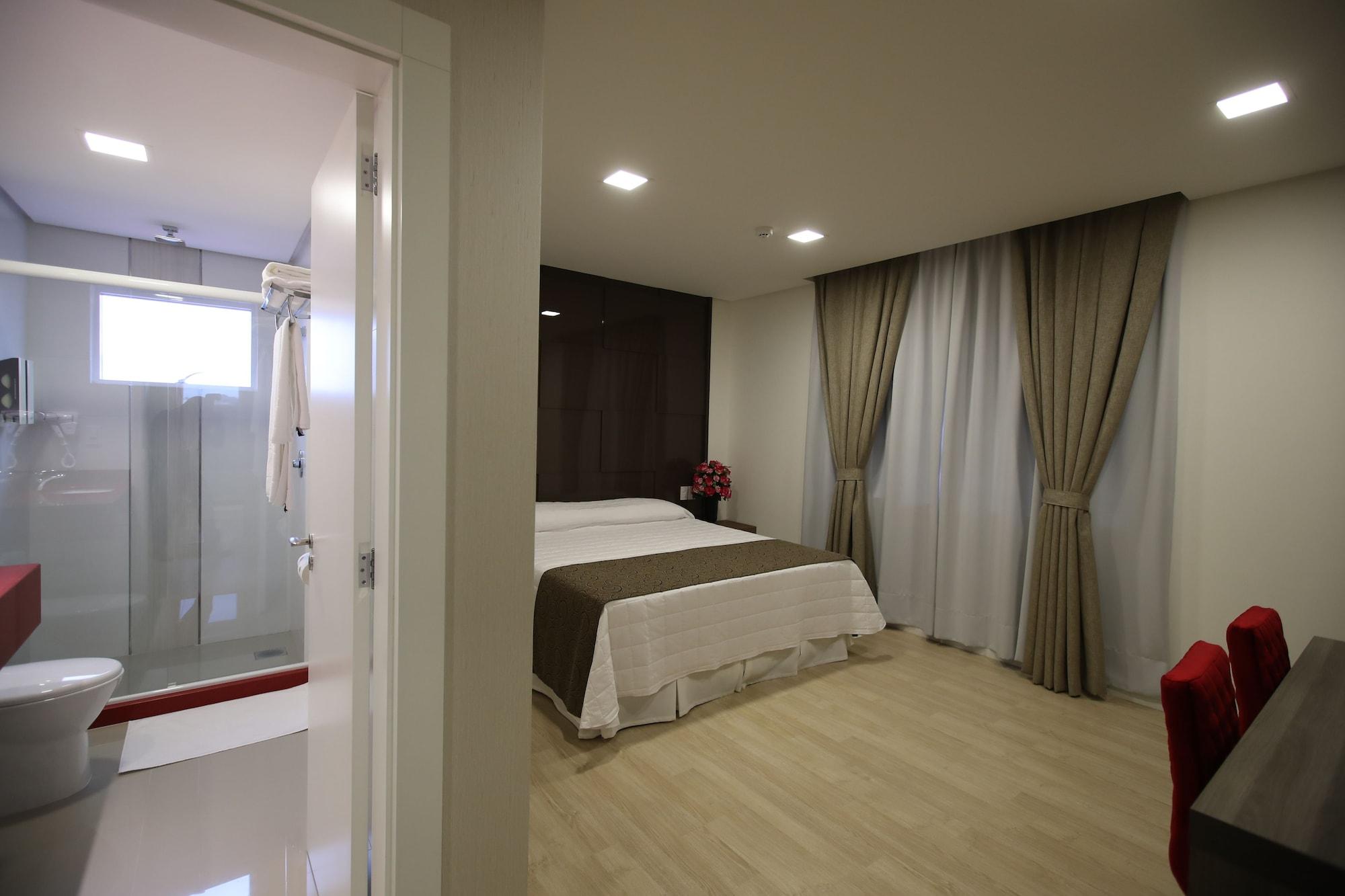 Chapecó Holiday & Business Hotel - Em Frente Ao Centro De Eventos E Arena Conda מראה חיצוני תמונה