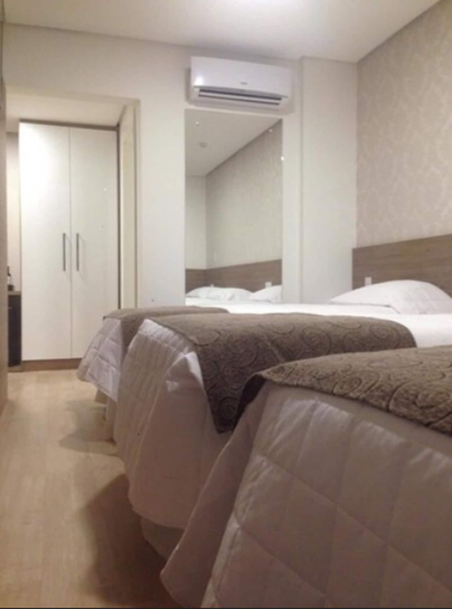 Chapecó Holiday & Business Hotel - Em Frente Ao Centro De Eventos E Arena Conda מראה חיצוני תמונה