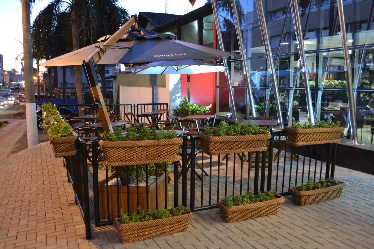 Chapecó Holiday & Business Hotel - Em Frente Ao Centro De Eventos E Arena Conda מראה חיצוני תמונה